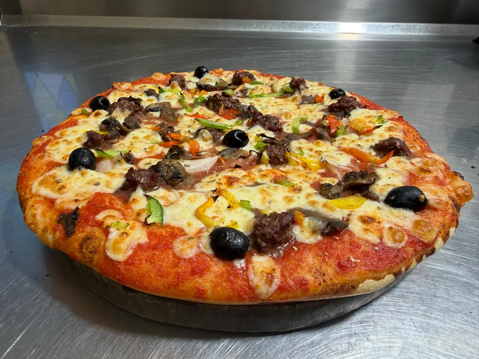 Pizza Bolognaise
